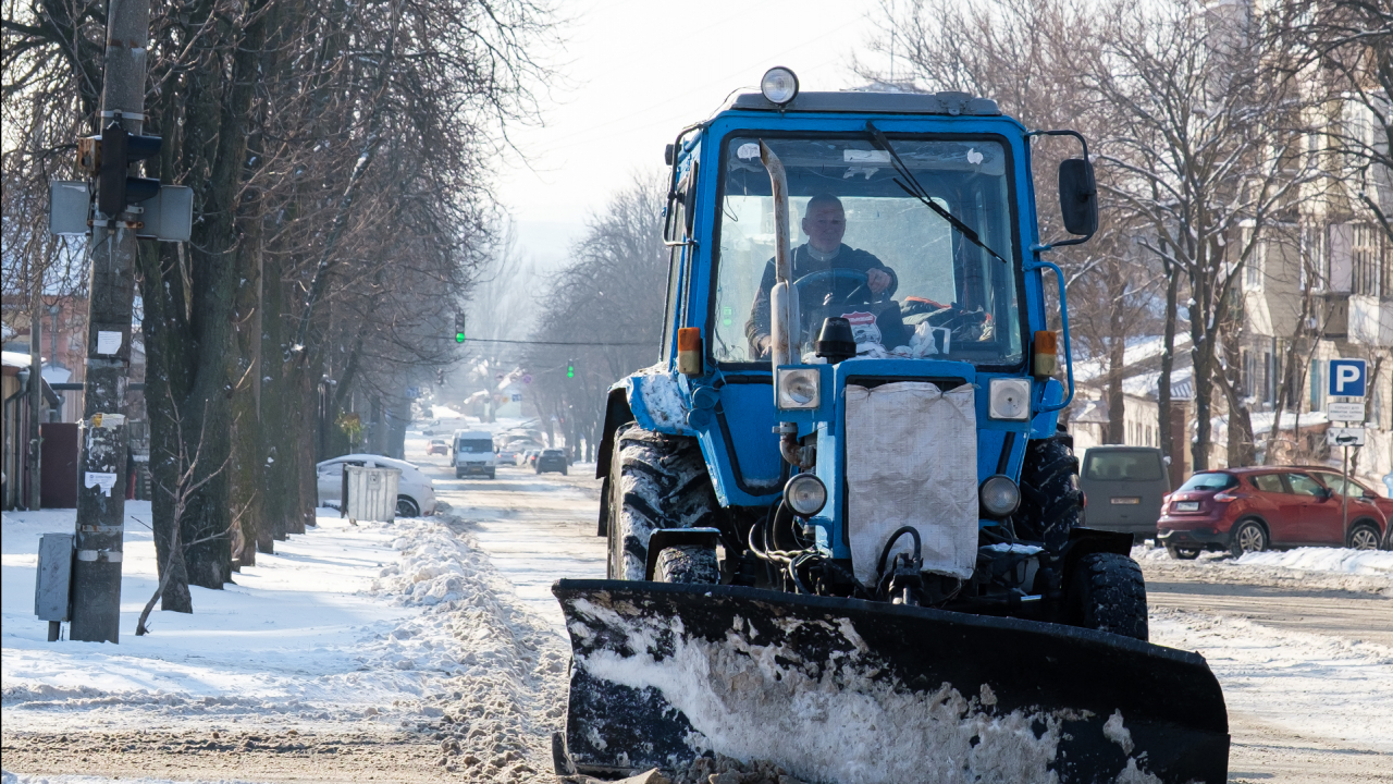 Сніг &ndash; не перешкода: комунальні служби Запоріжжя в дії
